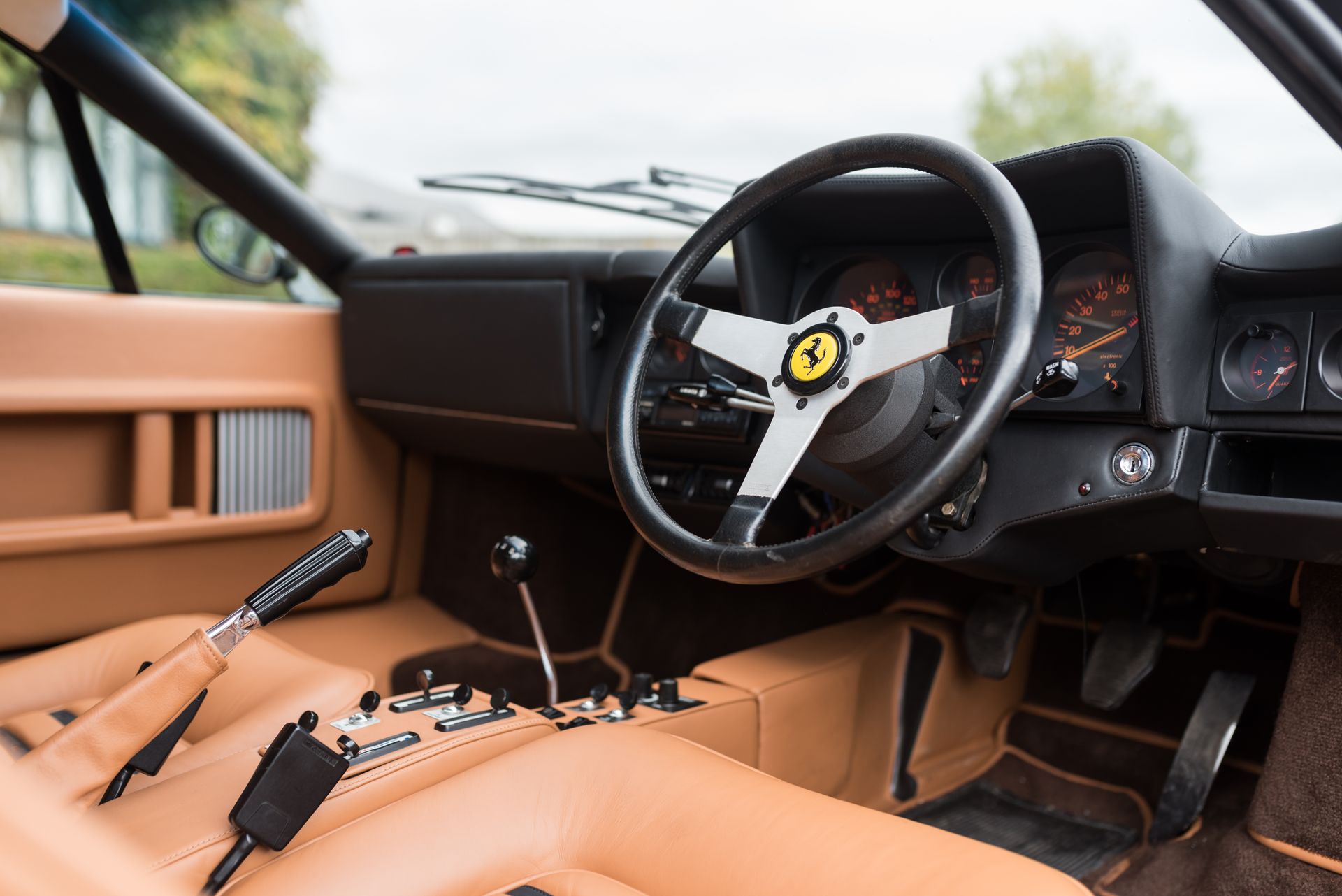 512 BB Interior